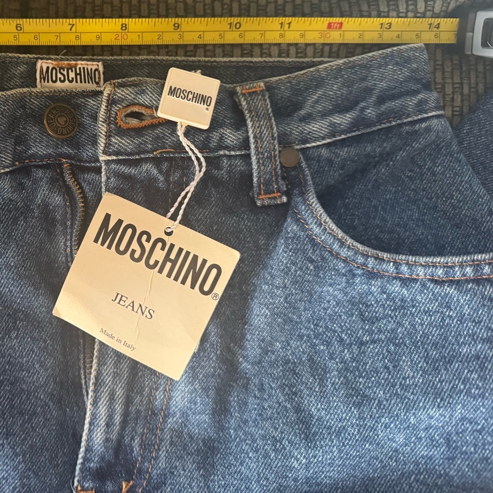 Moschino 💯% Authentic premium denim jeans NWT - Size 29 - Made in Italy